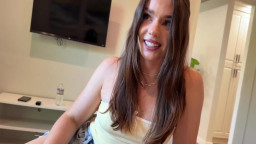 Maddi Wren - Red Pill Step Brother VS Liberal Step Sister