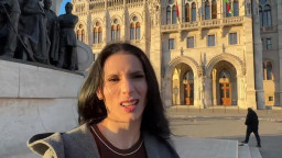 JacquieEtMichelTV Nelly Kent Has Plurality Syndrome 15 02 2026