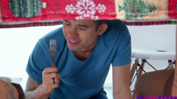 Bianca Bangs, Isabella Jules - I Am Going To Ride You Like A Reindeer Stepbro 15 12 2025